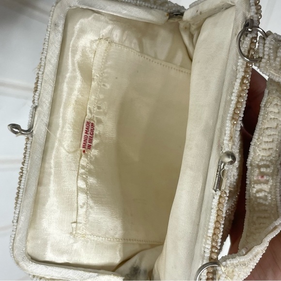 Vintage Elegant Cream Beaded Handbag - Picture 4 of 9